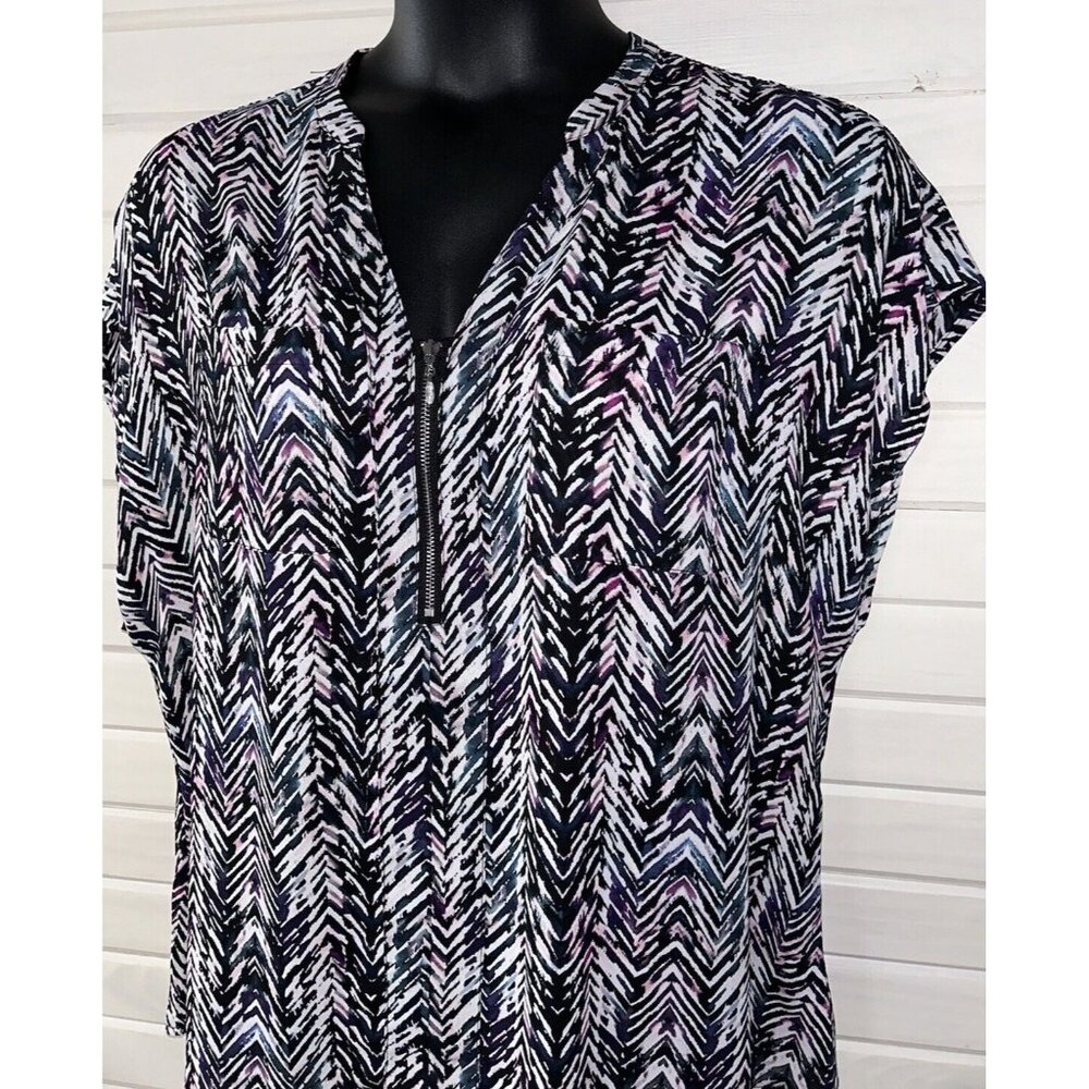 NWT Torrid Sz PLUS 1 1X Georgette Zip Front Dolman Blouse Purple Black Chevron